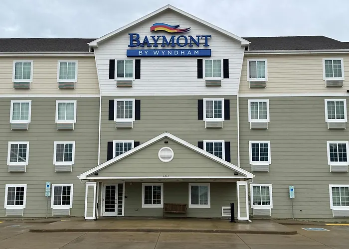 Baymont By Wyndham Dickinson